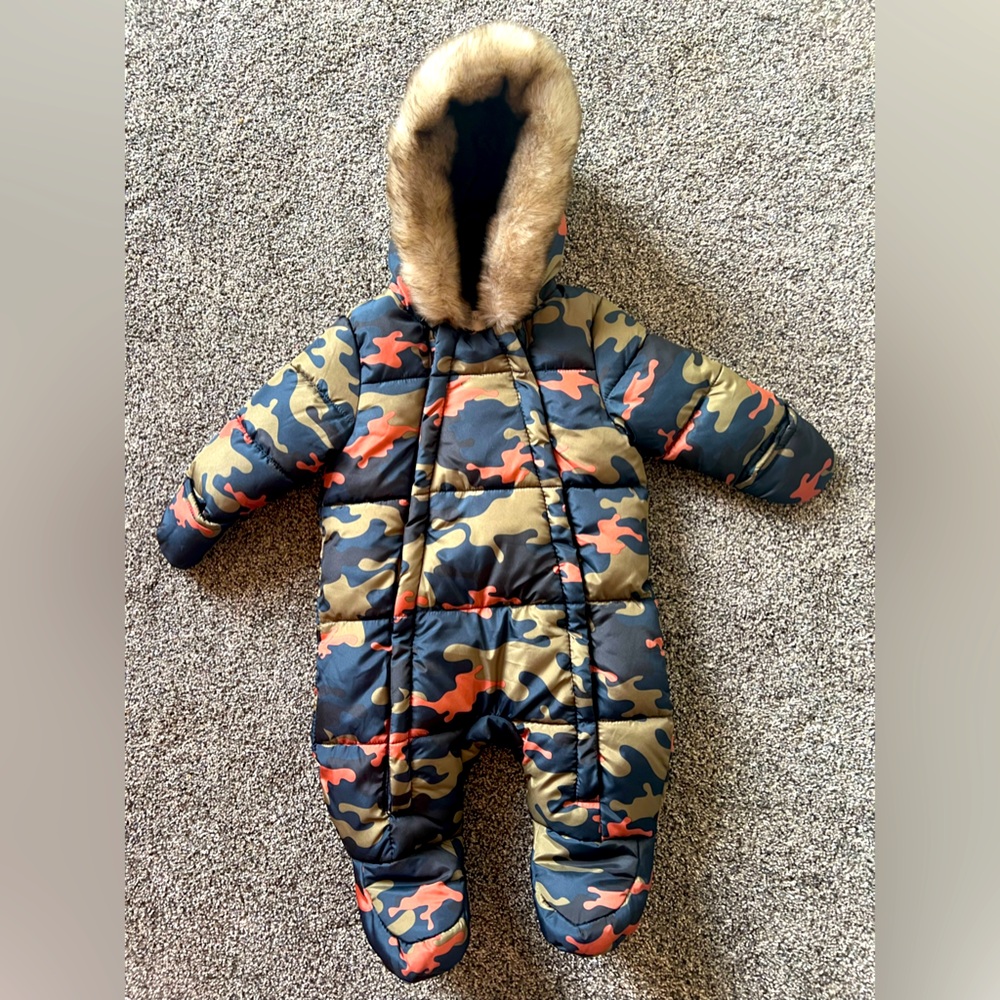 Primark 0-3 Puffer Snowsuit